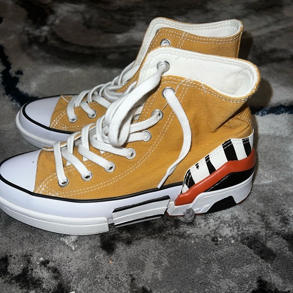 Converse worn once NO BOX - Picture 3 of 4